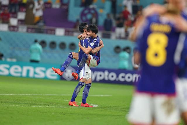 《十年一品温如言》首日票房1.37亿,获得单日冠军。