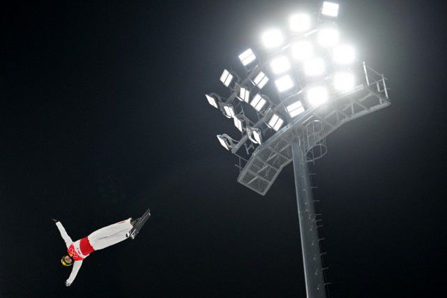 粤语中字无删减在线播放