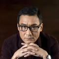 这时候他发现并非是简单的改变自己，就能改变命运，这个时候他的命运其实和整个世界都交织在一起了。