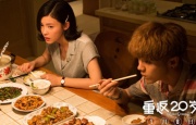 前者被作为核心宣传点放在电影海报上，后者则在新媒体平台或其他票房平台上被提及。